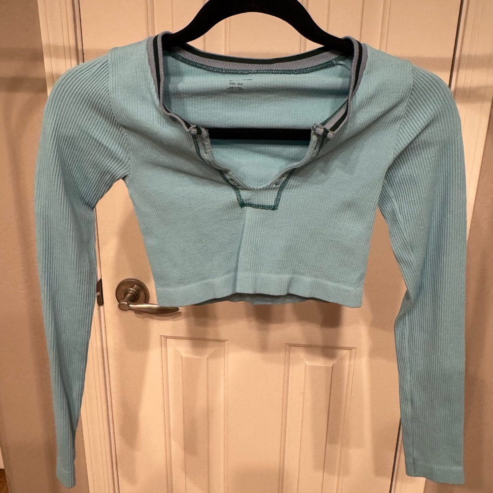 Urban outfitters baby blue/Light Blue Ribbed Long Sleeve cropped top